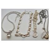 N1 - LOT OF COSTUME JEWELRY NECKLACES (J143)