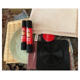 N4 - GRIP LINERS & PLACEMATS (AD75)