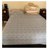 N4 - BED, MATTRESS & BEDDING (A52)