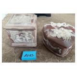 526 - 2 VINTAGE CARVED INCOLAY STONE TRINKET BOXES