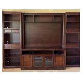 11 - 81X117 OAK ENTERTAINMENT CENTER