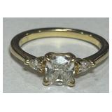 18KT GOLD .75CT CENTER DIAMOND RING SIZE6 3.30GRS