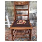 520 - VINTAGE CHAIR WITH NEEDLEPOINT (N29)