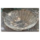 P - ROUND SPLIT-WILLOW BASKET (Y8)