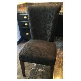 P - UPHOLSTERED ACCENT CHAIR