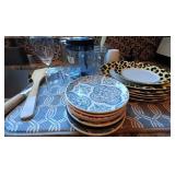 P - MIXED LOT OF PLATES, GLASSWARE (N37)