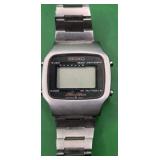 696 - SEIKO DIGITAL WATCH (J27)