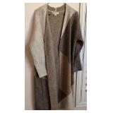 U - CACTUS PEARL SWEATER SIZE L (M7)