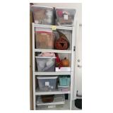 U - MIXED LOT OF HOLIDAY DECORATIONS (G7)