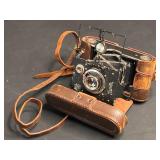 RARE ANTIQUE PEARLETTE FOLDING CAMERA