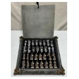 VINTAGE SET KNIGHTS KINGS QUEENS