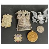 VINTAGE LOT PINS BADGE