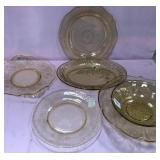 U - LOT OF VINTAGE GLASS PLATES & BOWLS (A40)