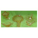 U - VINTAGE AMBER GLASS COLLECTIBLES (A133)