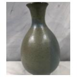 11 - B.VAN NOSTROND VASE (C19)