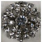 443 - COSTUME JEWELRY BROOCH (J65)
