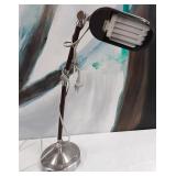 11 - ADJUSTABLE DESK LAMP (C287)