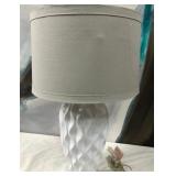 11 - TABLE LAMP WITH SHADE (C5)
