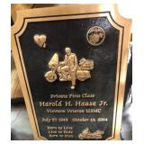 11 - USMC VETERAN BRONZE TRIBUTE PLAQUE (C6)