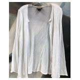 11 - FINITY NATURALS SWEATER (L) (C35)