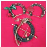 522 - LOT OF HORSESHOE WALL HANGINGS (C186)