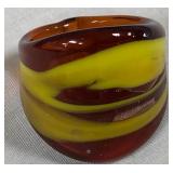 443 - ART GLASS RING SIZE 8 (J118)
