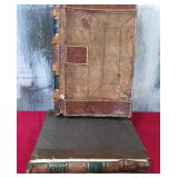 11 - 2 VINTAGE BOOKS (C152)
