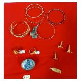 522 - MIXED LOT OF COSTUME JEWELRY (C193)
