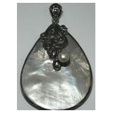 STERLING SILVER MOTHER OF PEARL/PEARL PEND 21GRS