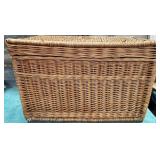 402 - RATTAN BASKET 16X26" (F77)