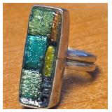 12 - STERLING SILVER RING SIZE 7.5 (B10)