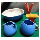 537 - VINTAGE KITCHENWARE LOT (N47)