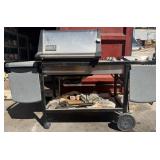 11 - WEBER BBQ GRILL