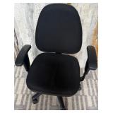 11 - HOME OFFICE DESK CHAIR