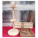 43 - NEW WMC DISPLAY STAND, EGG HOLDER, BASKET