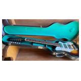 11 - VINTAGE 1960S AUDITION ELECTRIC GUITAR