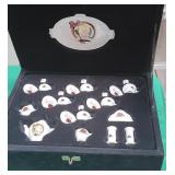 11 - BARBIE MINI CERAMIC VINTAGE TEA SET (N103)