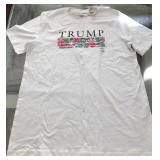 310 - TRUMP INTER. HOTEL FLORAL TEE SIZE  L (A53)