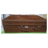 11 - HARTMAN LUGGAGE SUITCASE (U2)