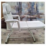 11 - MULTI-PURPOSE SPA CHAIR/ BED (U66)
