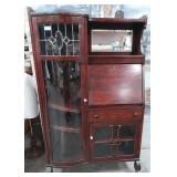 537 - MAHOGANY DISPLAY CABINET