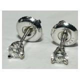 14KT GOLD DIAMOND STUD EARRINGS