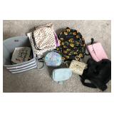 N2 - MIXED LOT OF POUCHES (A41)
