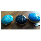 N2 - HANDPAINTED DECORATIVE ROCKS (K111)