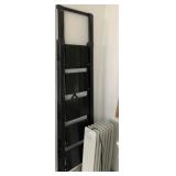 N2 - SPACE HEATER, FOLDING STEP LADDER (A2)