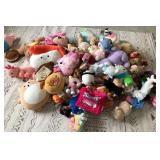 N2 - LOT OF PLUSH TOYS (A14)
