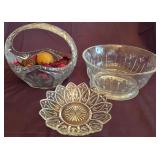J2 - VINTAGE GLASS BASKET & BOWLS (K24)