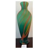 J3 - ELEGANT GREEN/ORANGE ART GLASS VASE 25'T