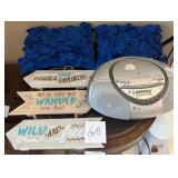 J3 - ACCENT PILLOWS, CD PLAYER, RUSTIC SIGN (G18)
