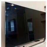 J3 - LARGE SAMSUNG FLATSCREEN TV 65'